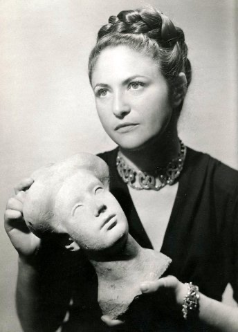 Dina Vierny -1934-.jpg
